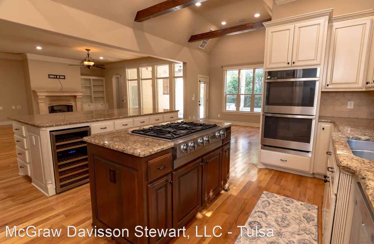 4601 E 108th Pl - Photo 3 of 38