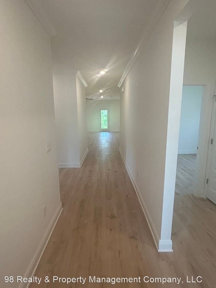 105 Jrs Way - Photo 2 of 23