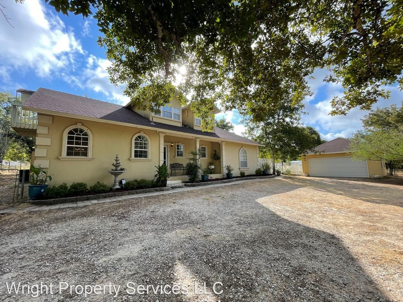 556 Flower Trail Loop