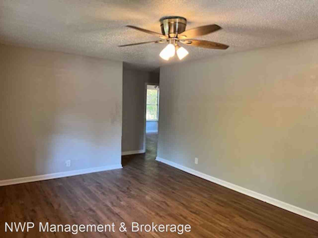 434 W Front St - Photo 2 of 10