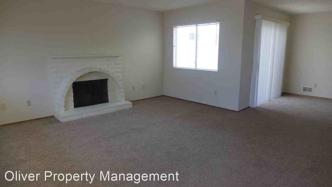 450 Tuttle Ave - Photo 3 of 18