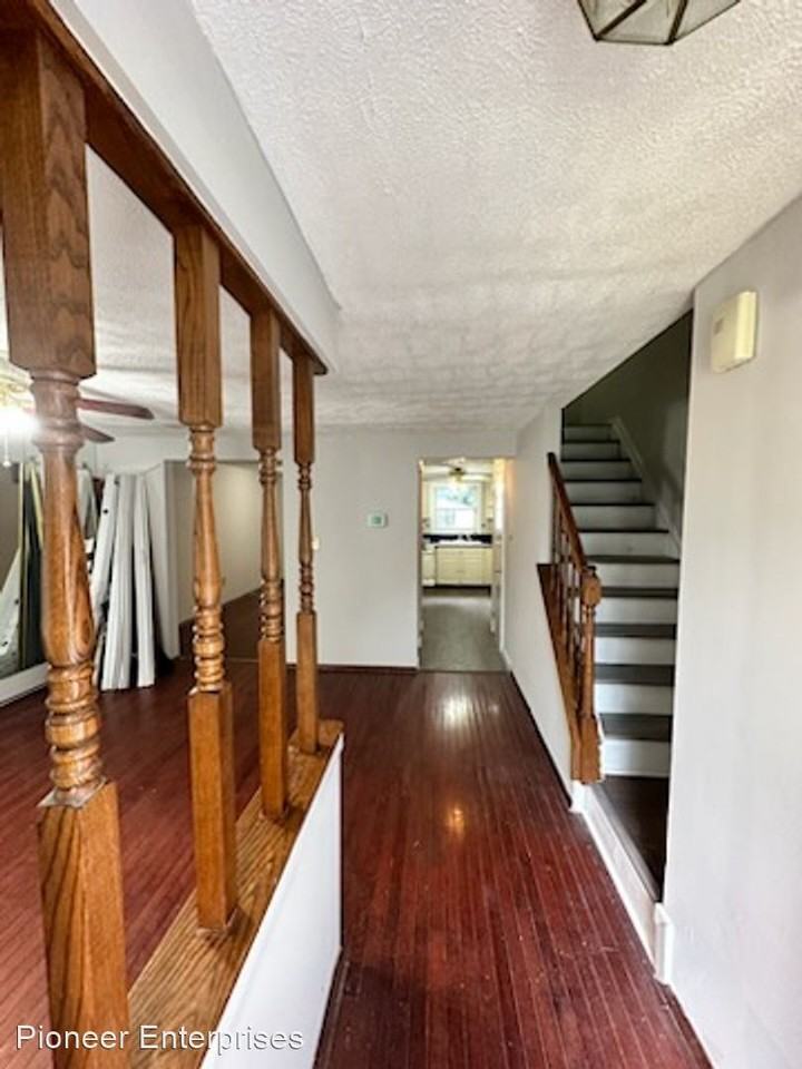 2125 Allendale Rd - Photo 2 of 22