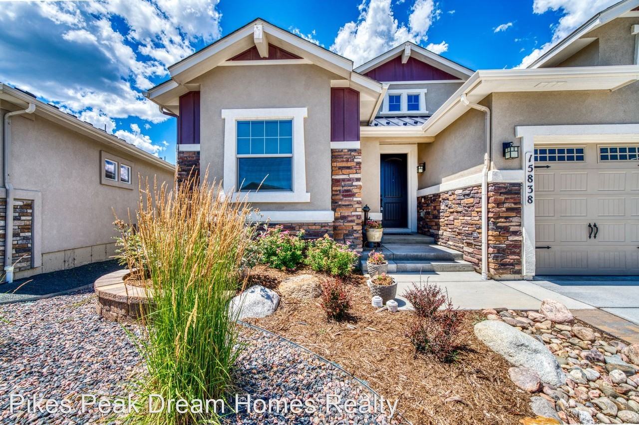 15838 Long Valley Dr - Photo 2 of 46