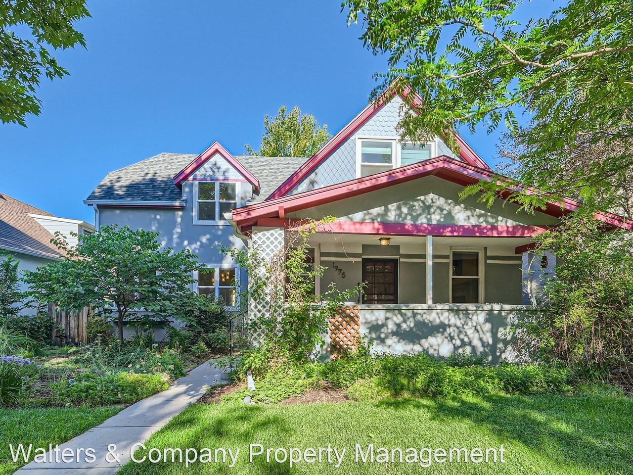1975 S Pearl St - Photo 2 of 34