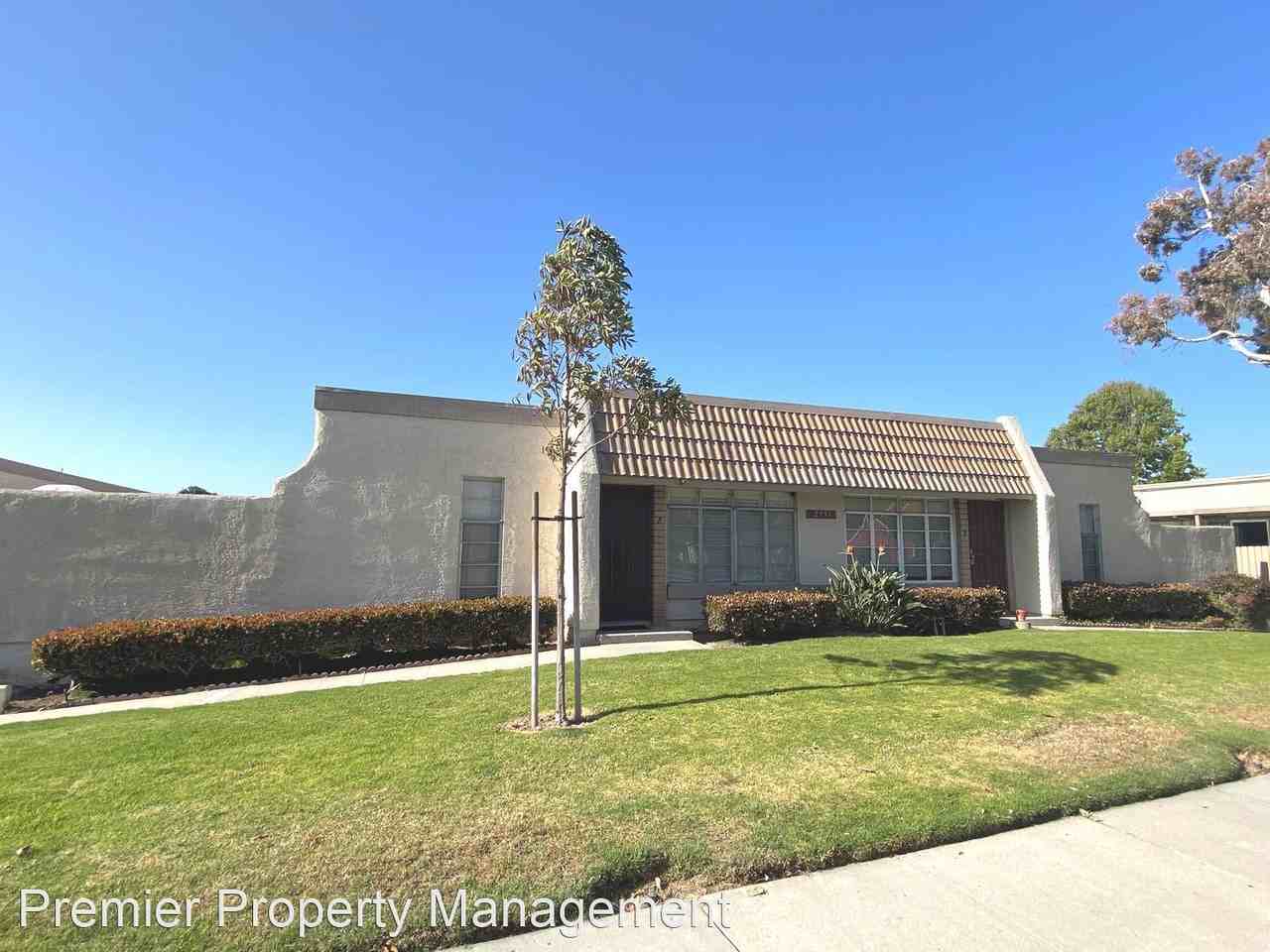 2951 W Hemlock St Apt B - Photo 3 of 18