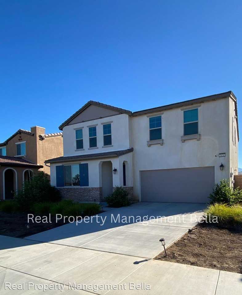 3038 Eveningcloud St - Photo 2 of 16