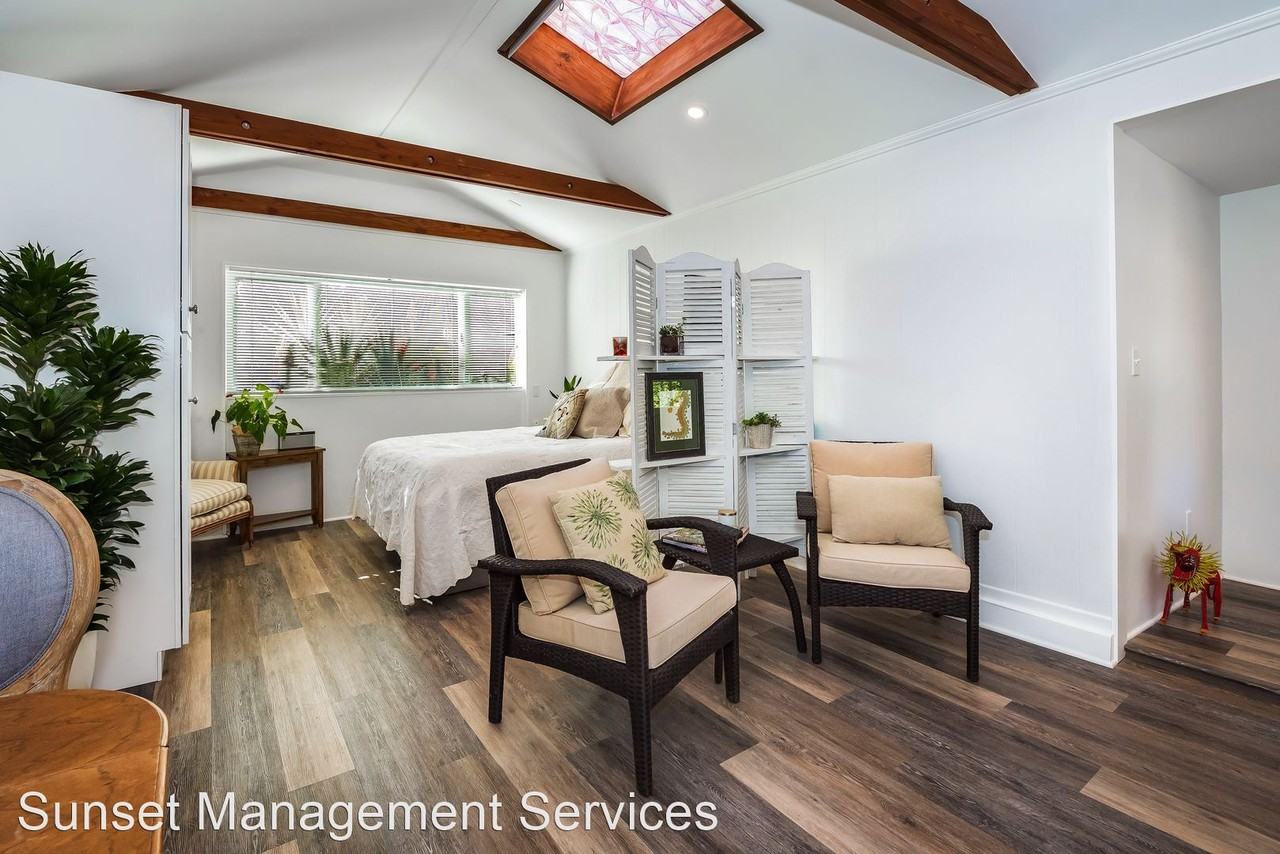 750 El Bosque Road - Guest House Studio - Photo 2 of 7