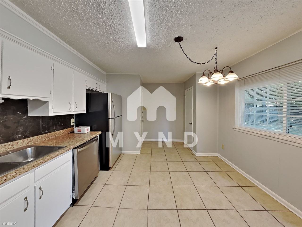 940 Marlene Dr - Photo 3 of 15