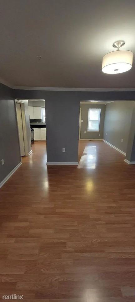 1118 N Central Ave - Photo 3 of 13