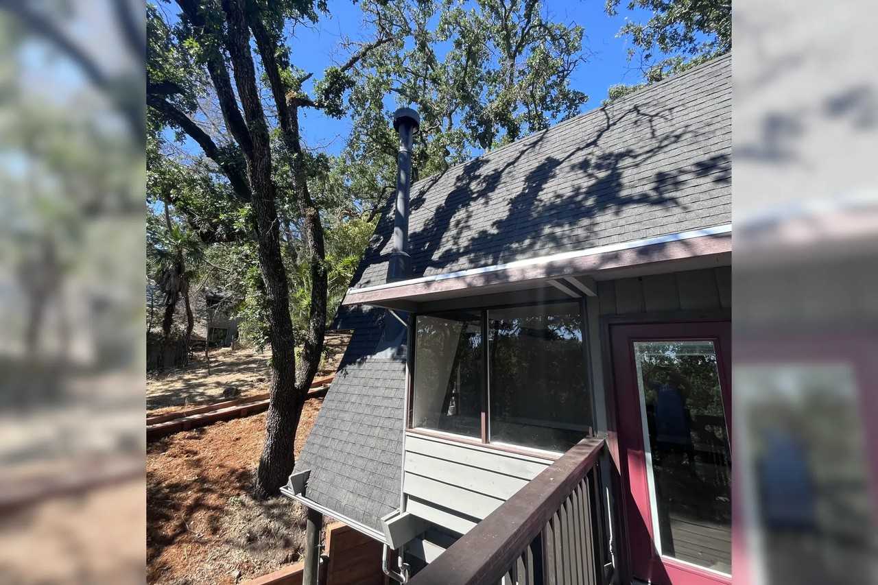 1059 Via Roble - Photo 3 of 19