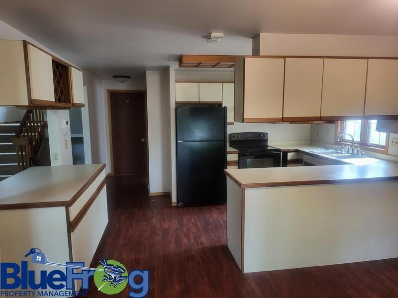 2435 2435/2437 Remington Road - Photo 3 of 13