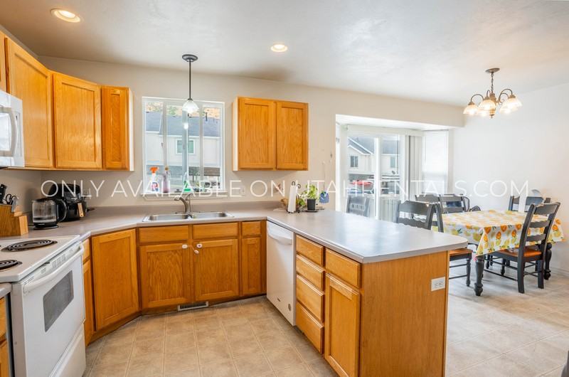 1344 Se - Photo 6 of 27
