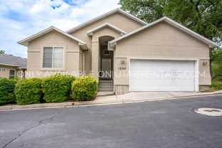 1296 Se - Photo 1 of 1