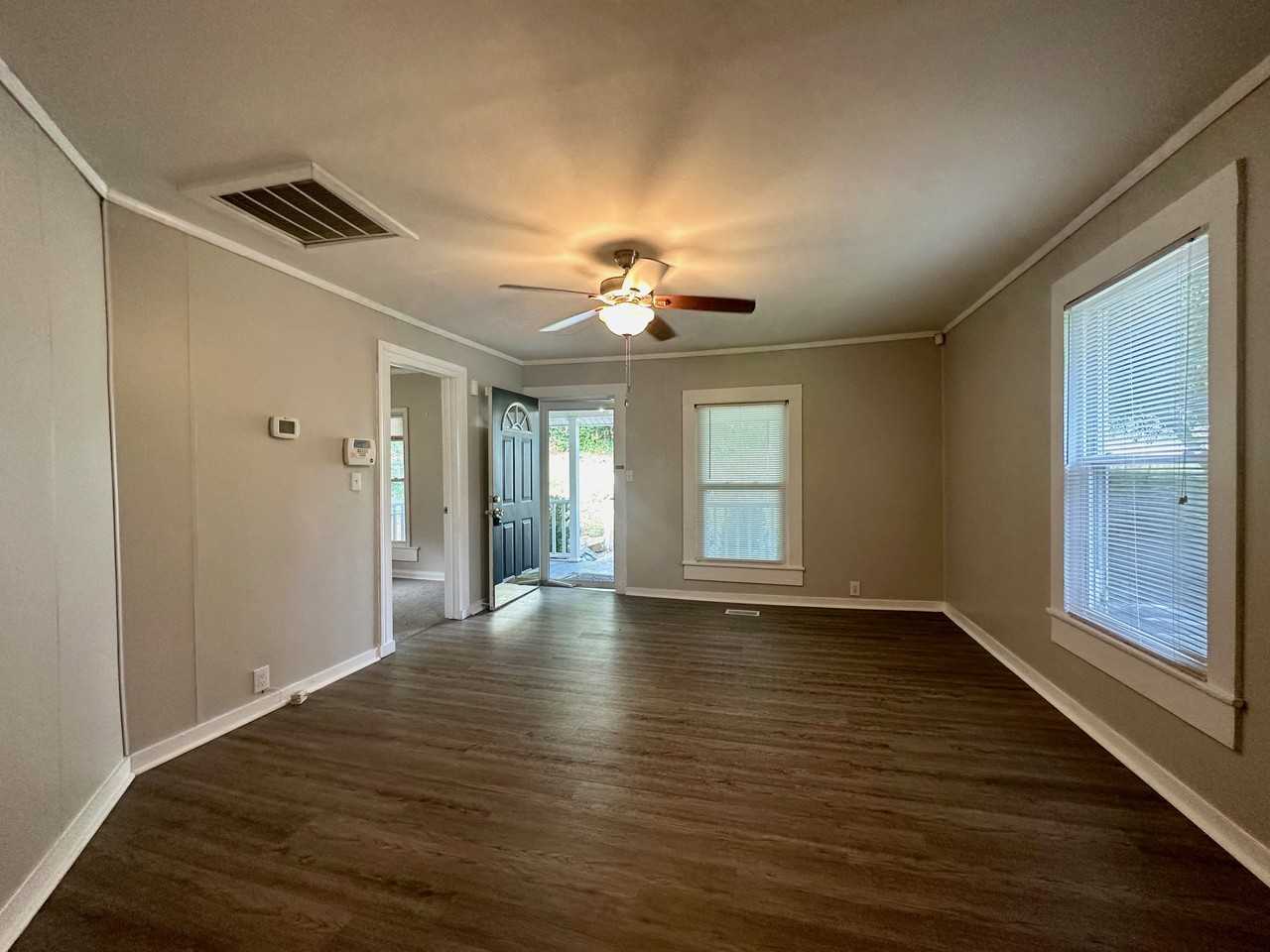 339 Fox St Sw - Photo 3 of 11