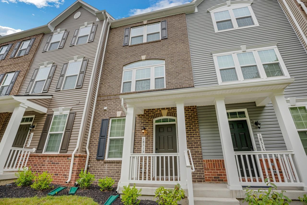 18315 Reaper Hill Ct #40 - Photo 3 of 30