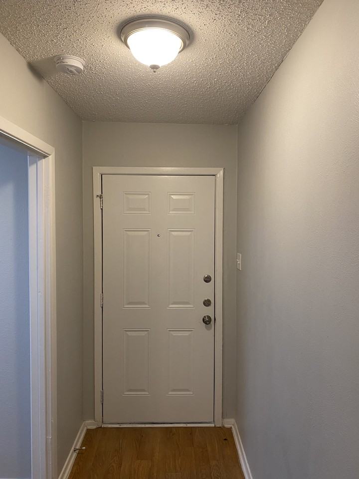 7432 Overhill Rd - Photo 2 of 17