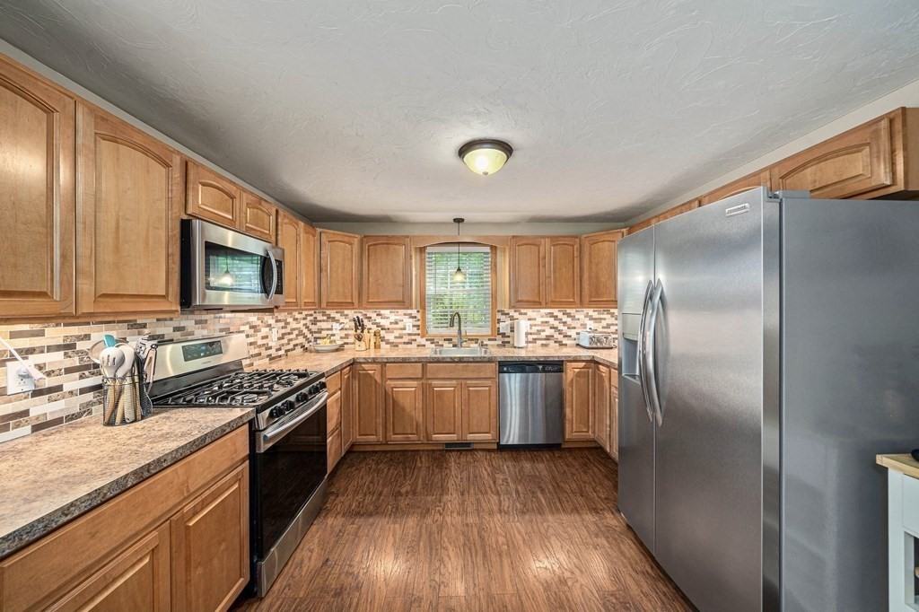 57 Hyannis Rd - Photo 2 of 20