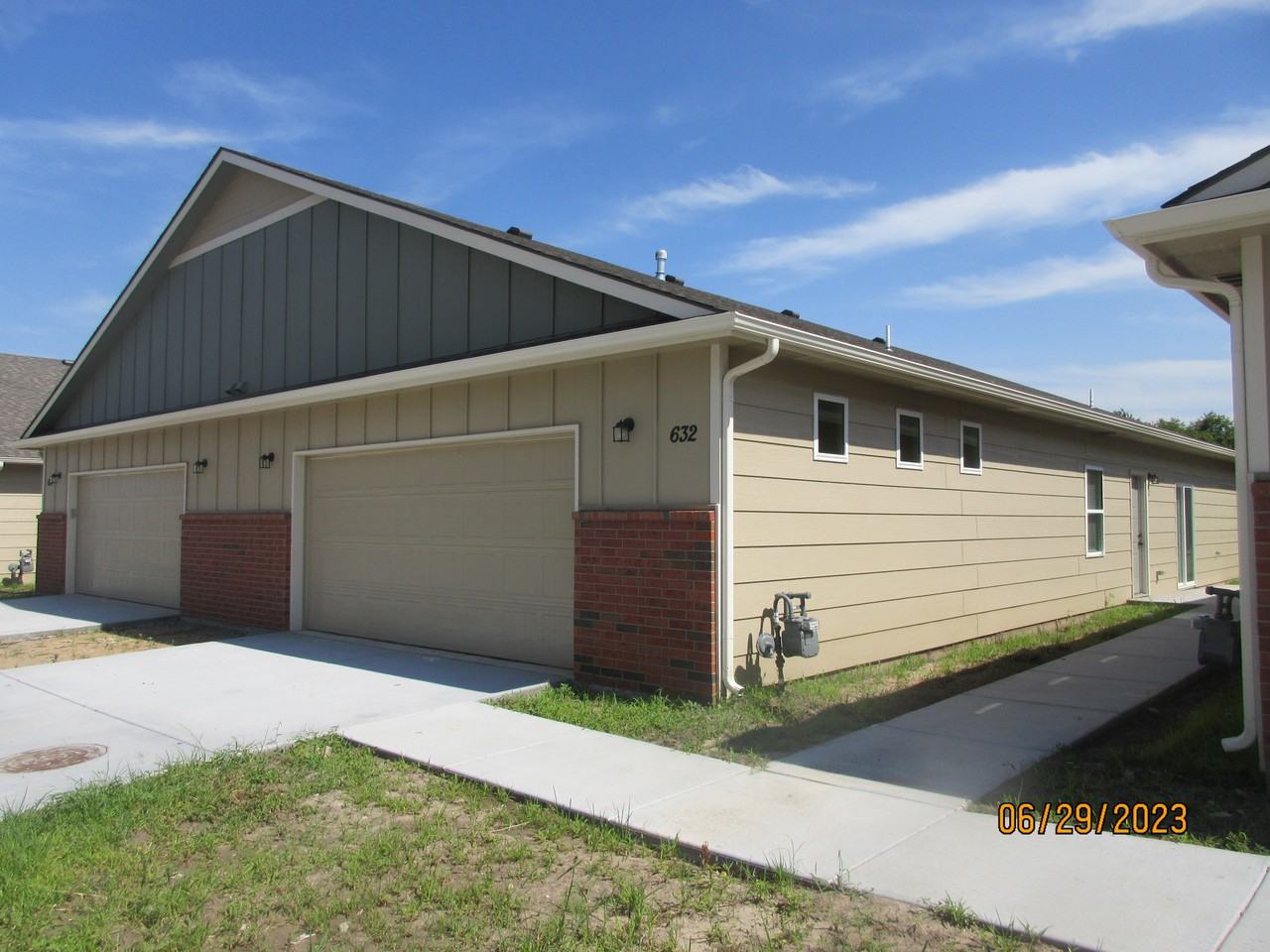 634 N Main St, Goddard, KS 67052 3 Bedroom Apartment for 1,400/month