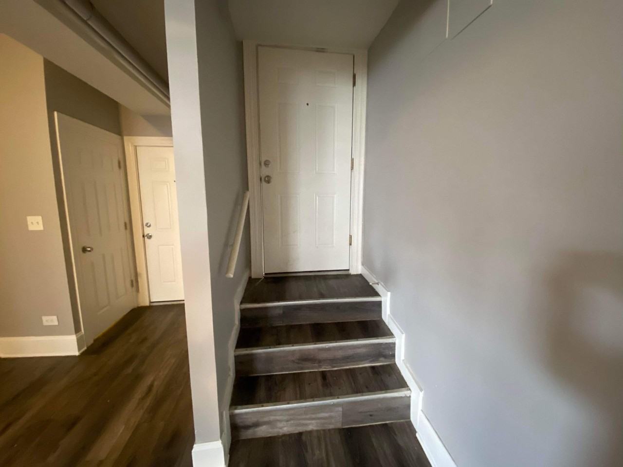 7640 S Stewart Ave - Photo 3 of 17