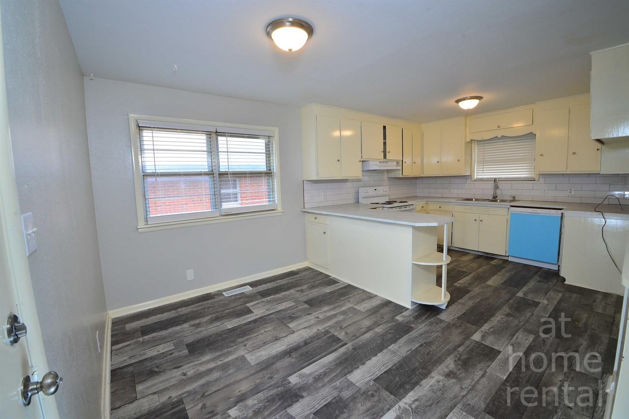 2165 S 74th East Ave #1 - Photo 4 of 12