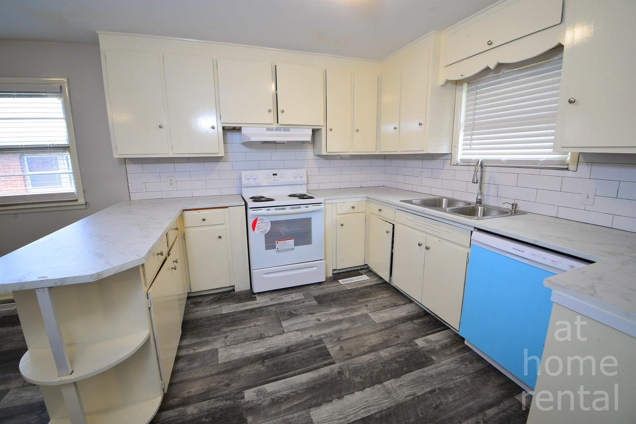 2165 S 74th East Ave #1 - Photo 5 of 12