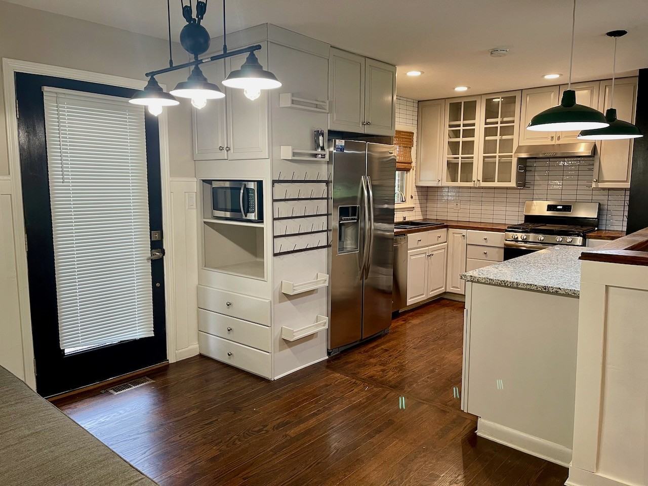 3105 Vogue Avenue - Photo 3 of 35