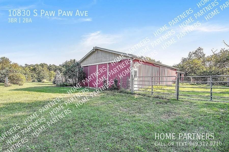 10830 Paw Paw Ave - Photo 3 of 23