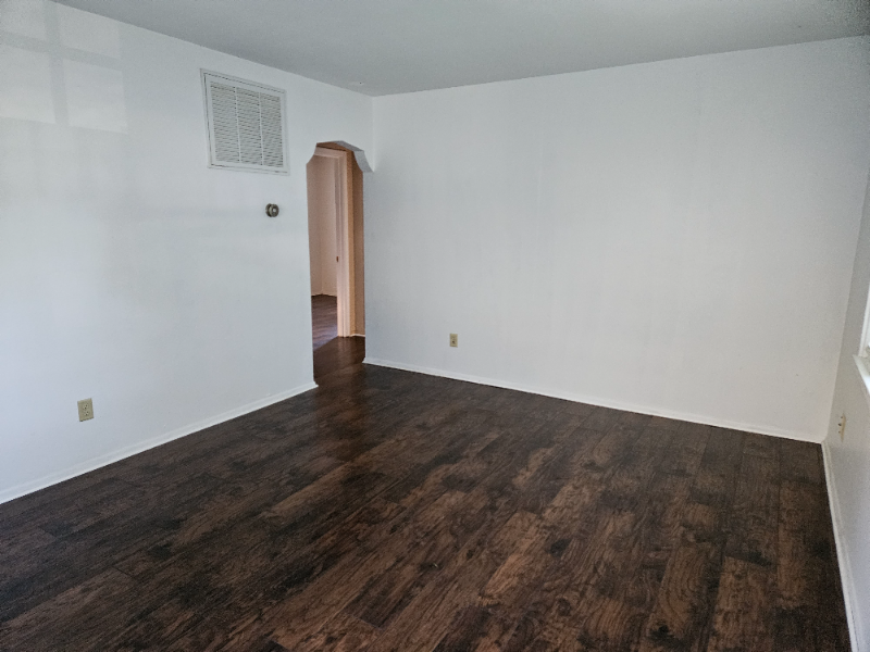 2148 Aberdeen Ave - Photo 2 of 4