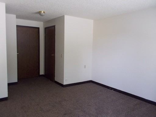 29801 Hillcrest St #01 - Photo 2 of 8