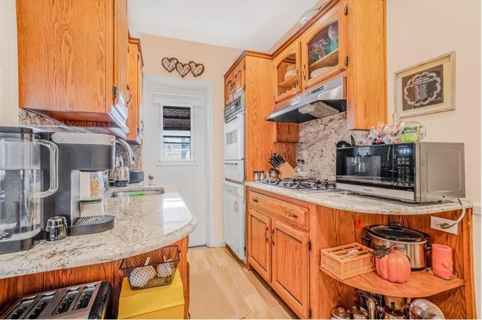 1828 Stuart St #NA - Photo 3 of 3