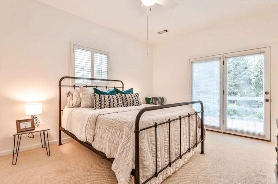 466 Candler Park Dr Ne #NA - Photo 3 of 4