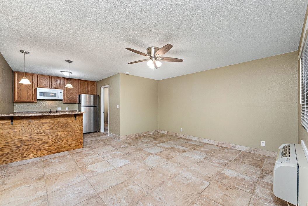 312 2nd St - Photo 3 of 12