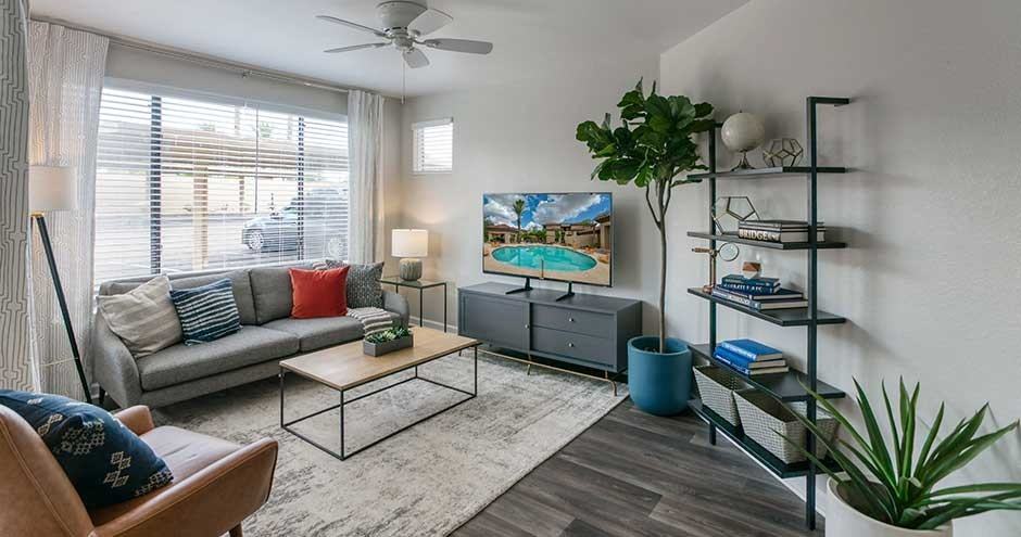 Bella Vista Apartments - Photo 3 of 33