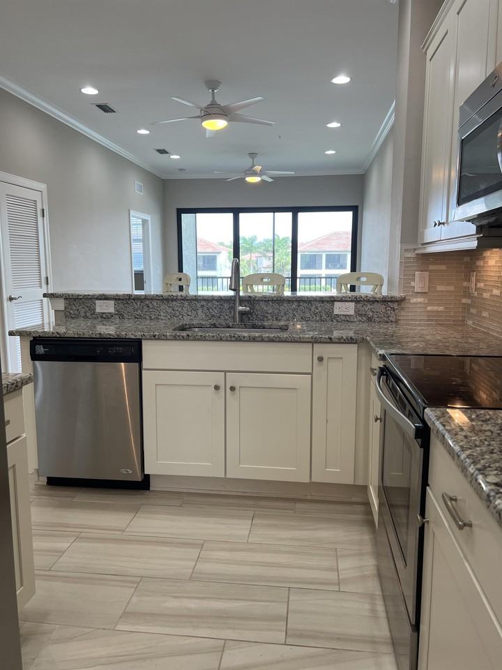 15114 Palmer Lake Circle - 1Unit 202 #1 - Photo 4 of 29