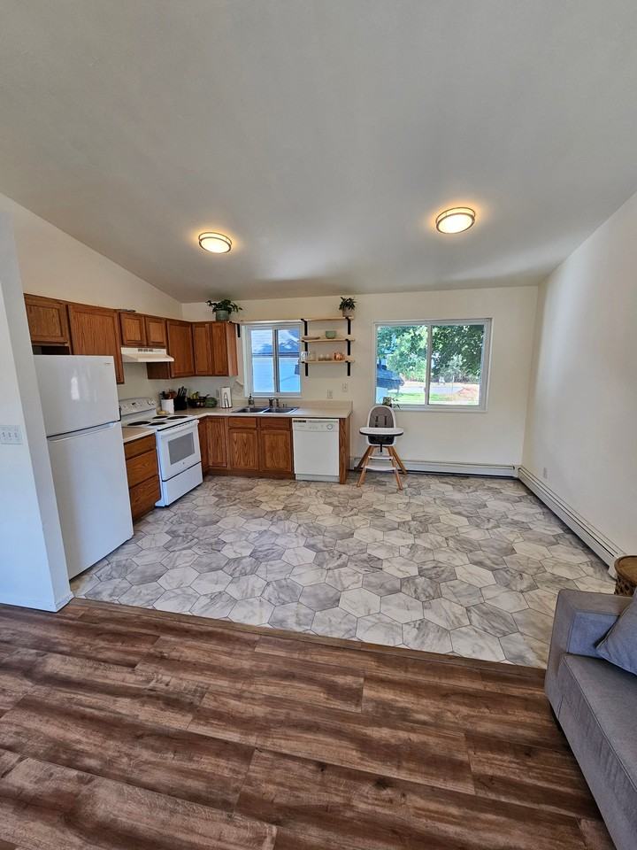 825 Sherwood Street #A - Photo 2 of 9