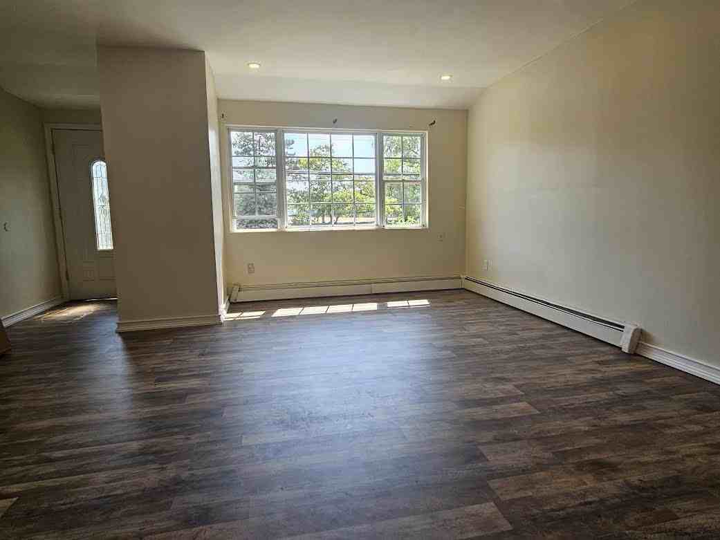 14510 227th St - Photo 3 of 5