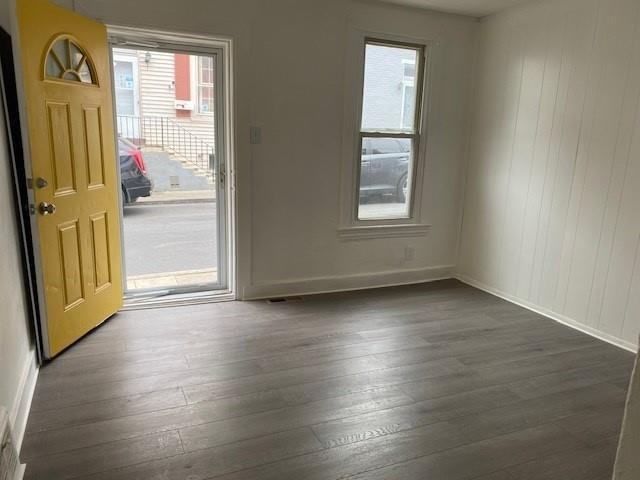 417 N Church St - Photo 2 of 9