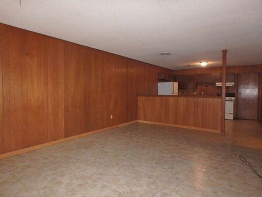 1801 Stanford Dr - Photo 3 of 11