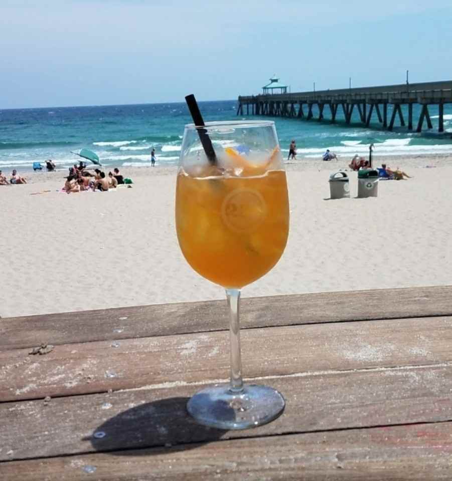 Beach Cabanas - Photo 4 of 15