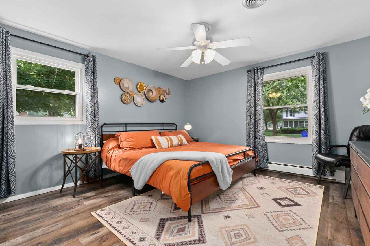 718 S Locust St #718 - Photo 3 of 15