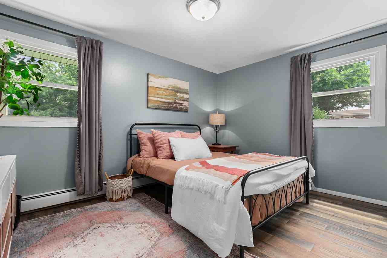 718 S Locust St #718 - Photo 4 of 15