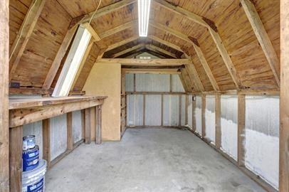 211 Friendship Dr - Photo 3 of 28