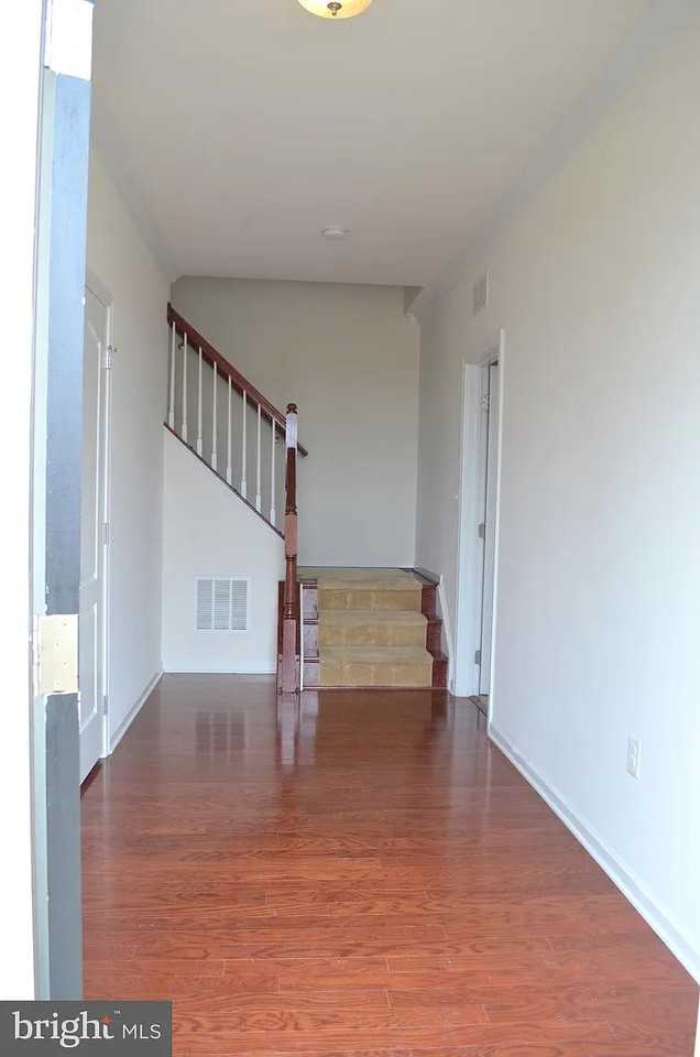 23351 Milltown Knoll Sq - Photo 2 of 12