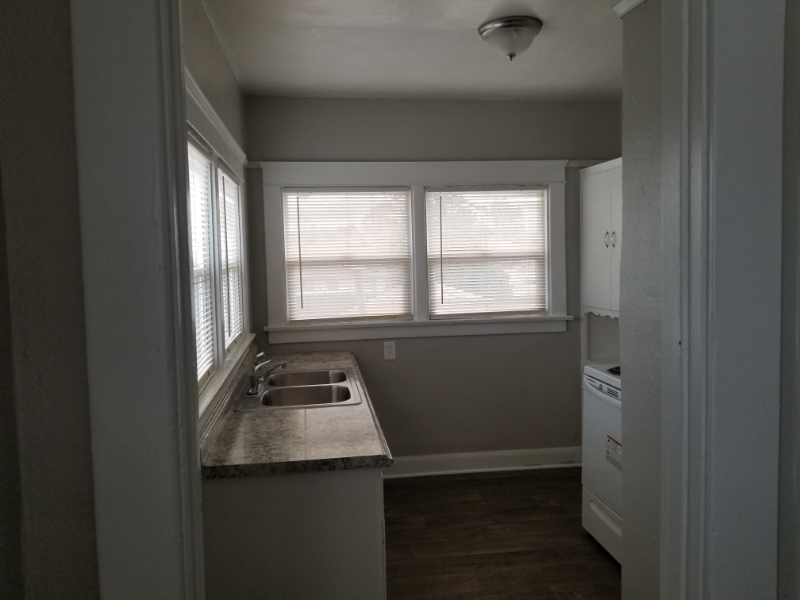 129 W Kimball Ave #A - Photo 4 of 21