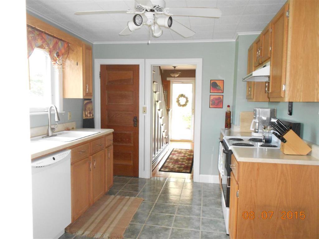 115 Cherry Ave - Photo 2 of 6