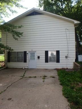 1801 Stanford Dr - Photo 2 of 11