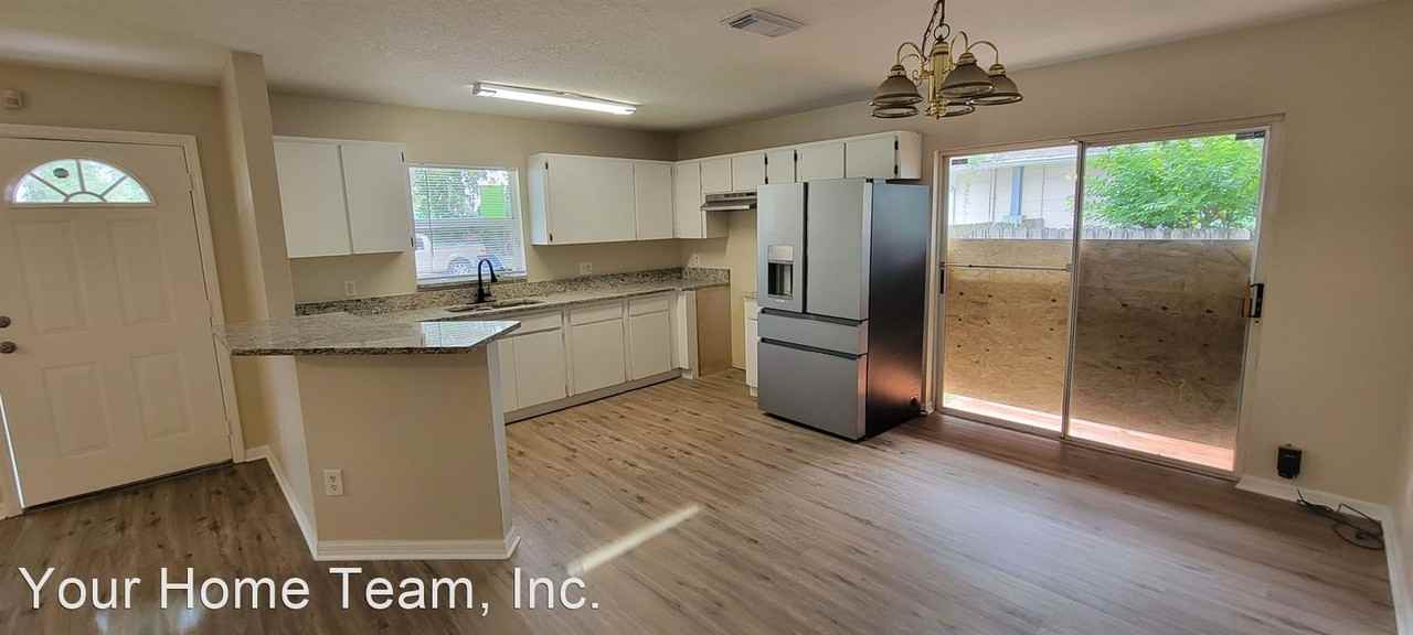 3304 E Mohawk Ave - Photo 3 of 16