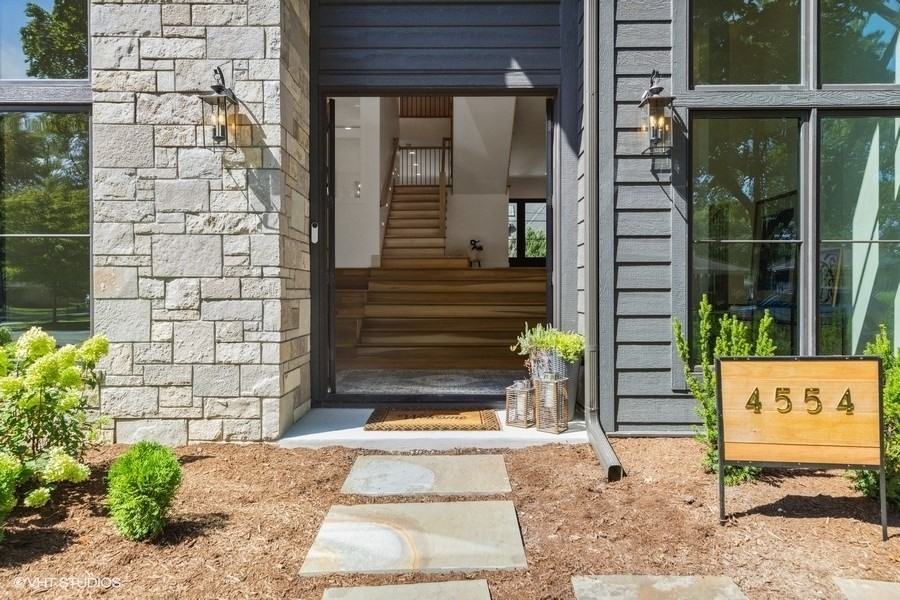 4554 Harvey Ave - Photo 3 of 50