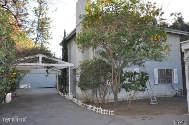 12742 Landale St - Photo 3 of 6