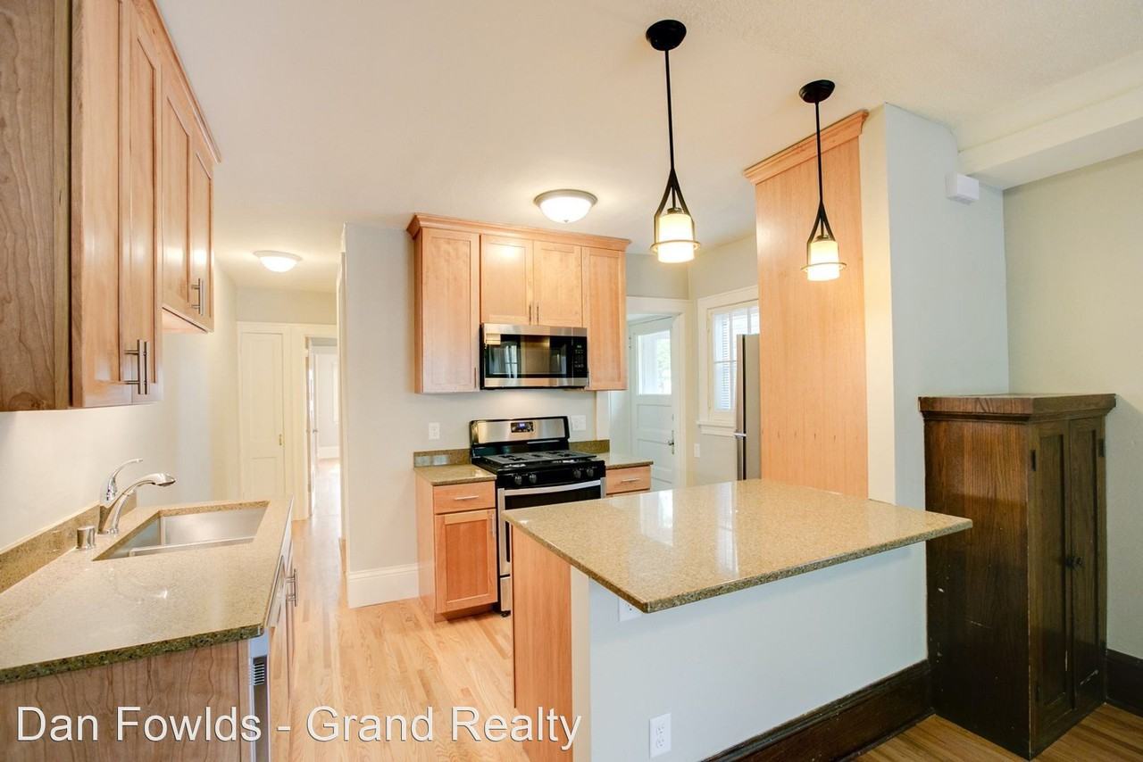 3005/3007 44th Avenue South Apartments in Howe, Minneapolis, MN 55406